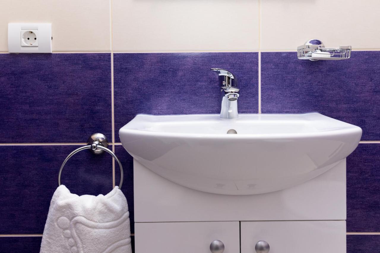 Marconi Guesthouse Hunedoara Ngoại thất bức ảnh