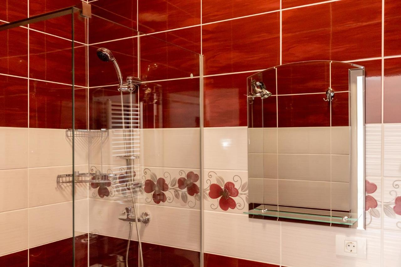 Marconi Guesthouse Hunedoara Ngoại thất bức ảnh