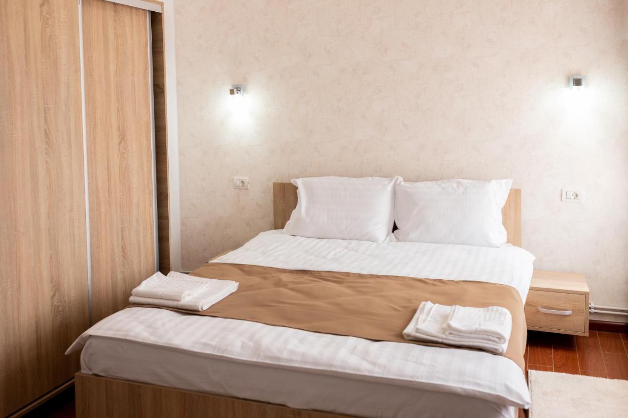 Marconi Guesthouse Hunedoara Ngoại thất bức ảnh
