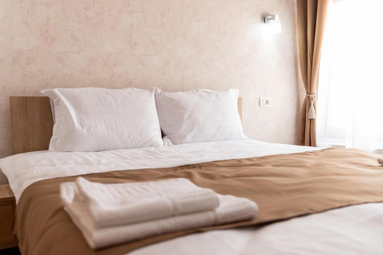 Marconi Guesthouse Hunedoara Ngoại thất bức ảnh