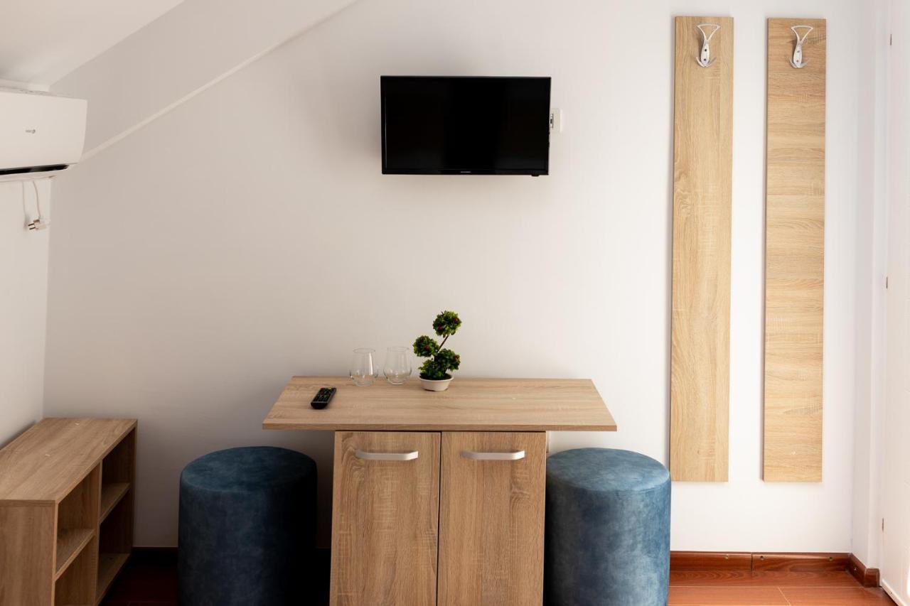 Marconi Guesthouse Hunedoara Ngoại thất bức ảnh