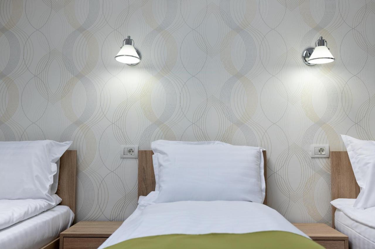 Marconi Guesthouse Hunedoara Ngoại thất bức ảnh