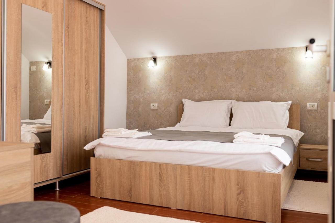 Marconi Guesthouse Hunedoara Ngoại thất bức ảnh
