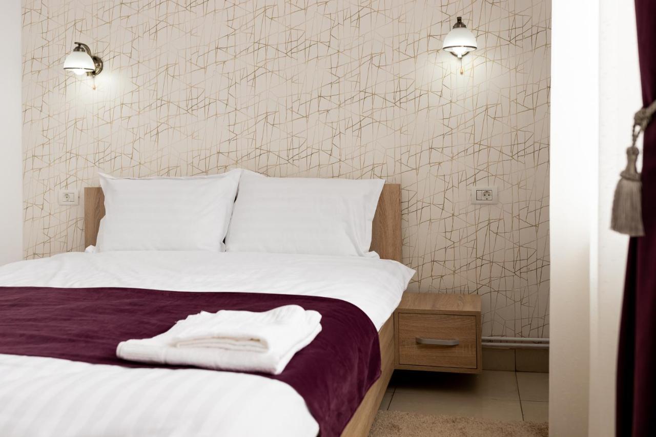 Marconi Guesthouse Hunedoara Ngoại thất bức ảnh