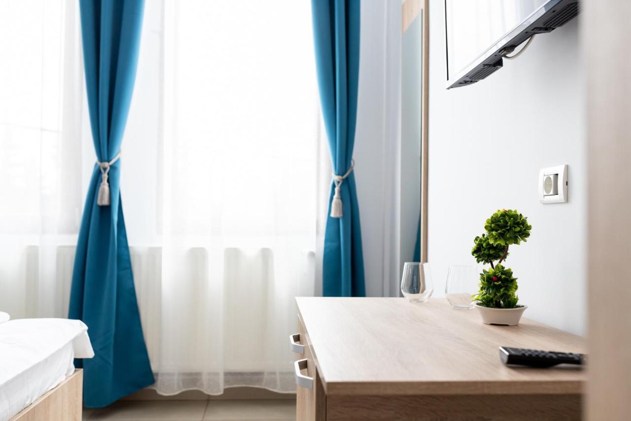 Marconi Guesthouse Hunedoara Ngoại thất bức ảnh