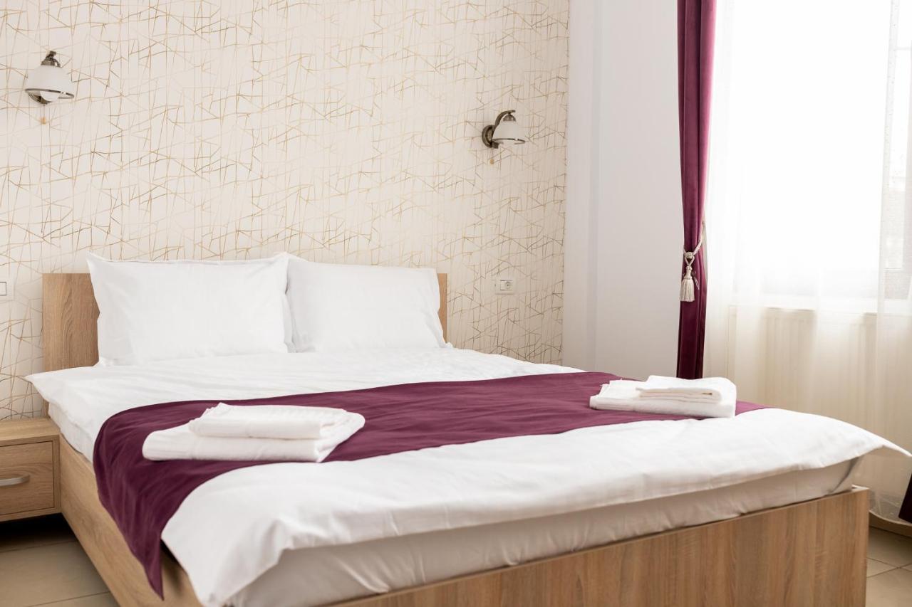 Marconi Guesthouse Hunedoara Ngoại thất bức ảnh