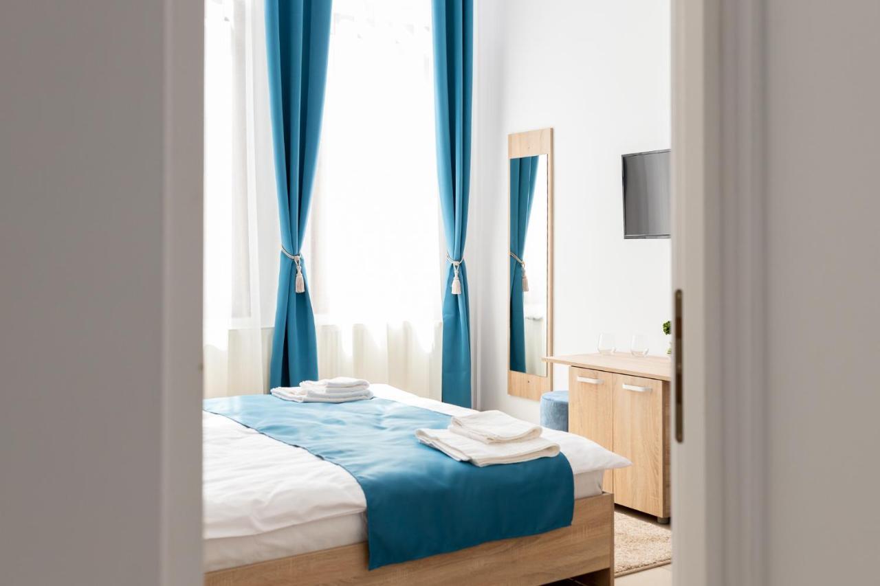 Marconi Guesthouse Hunedoara Ngoại thất bức ảnh